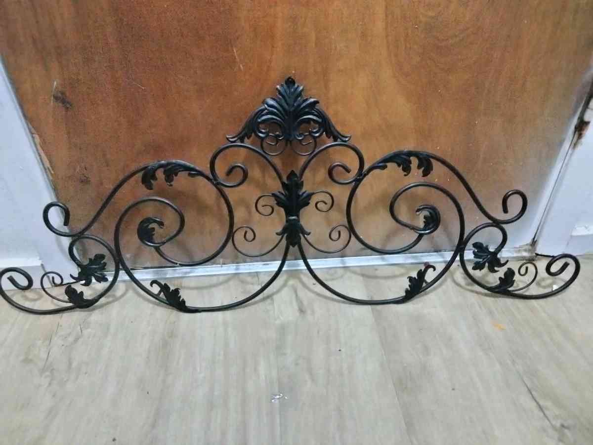 Ornate Metal IvyOak Leaf Wall Decor Only 2 left available
