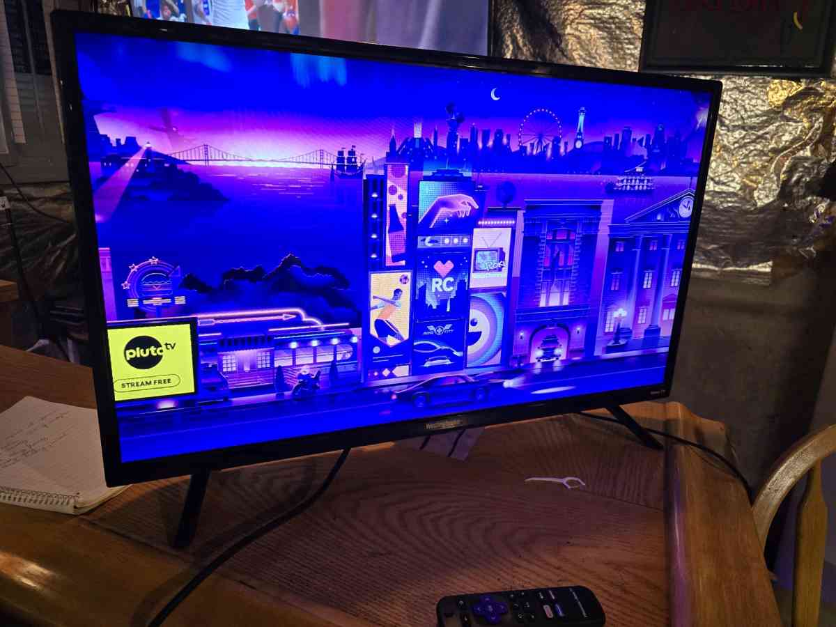 32 inch Westinghouse Roku TV