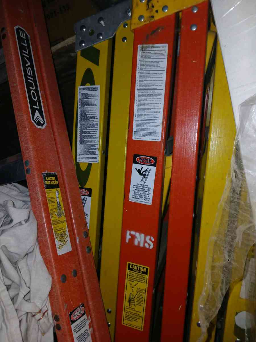 Warner ladders ONLY 2THO