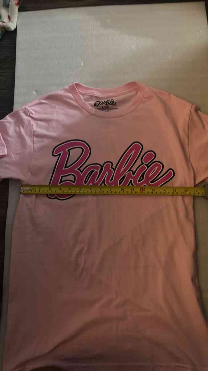 Barbie Official Living the Dream Life Pink TShirt Size S
