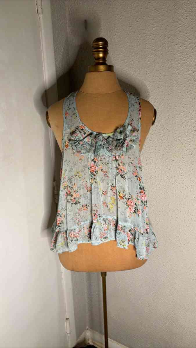 Living Doll Los Angeles Sleeveless Floral Tank Size S  Cotta