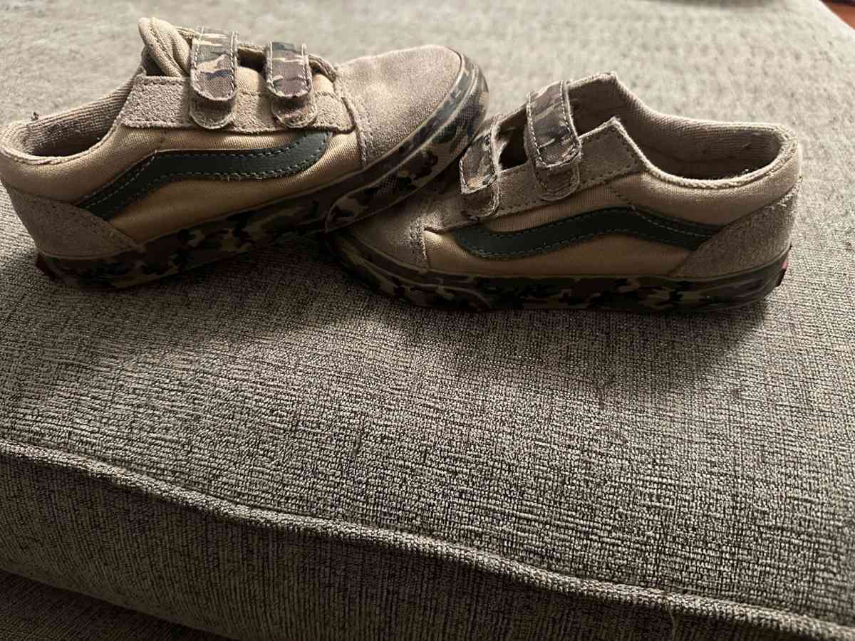 kids vans 10c