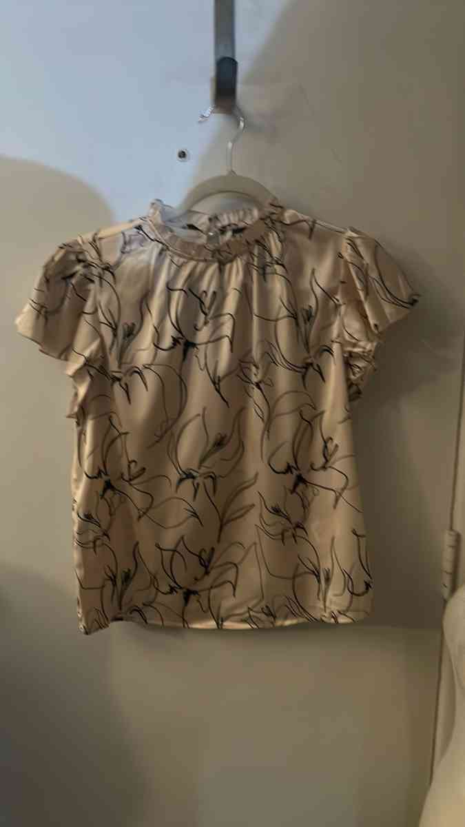 SHEIN BIZwear Floral Print Multicolor Top Size XS Lightweigh