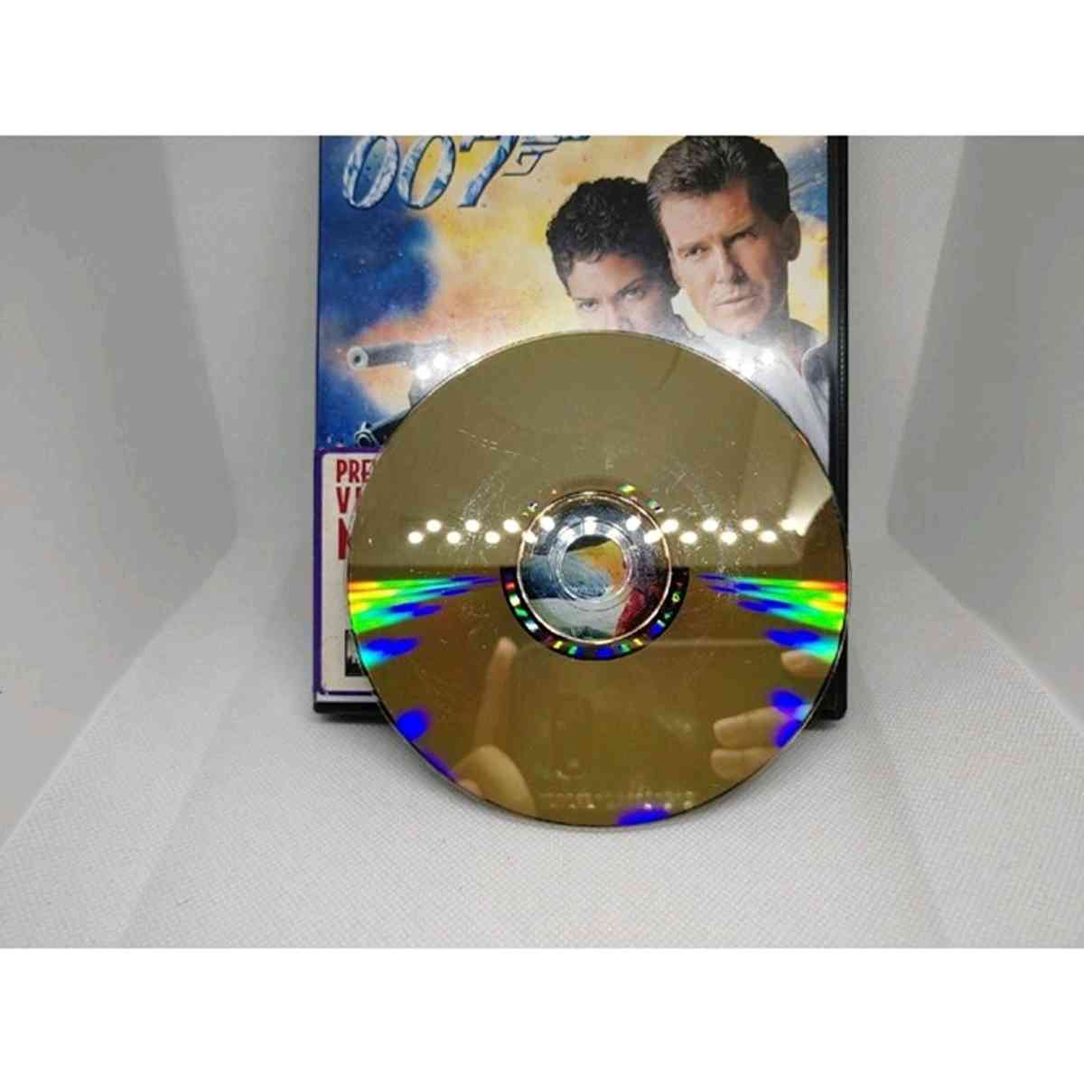 Die Another Day 007 Special Edition  James Bond DVD Set  Hal