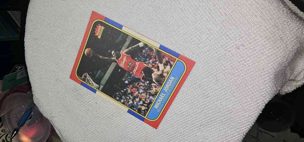 MICHAEL JORDAN  RC 86 Fleer  mint  recently sealed wax