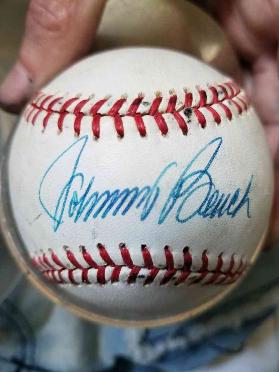 johnny bench auto graphed baseball