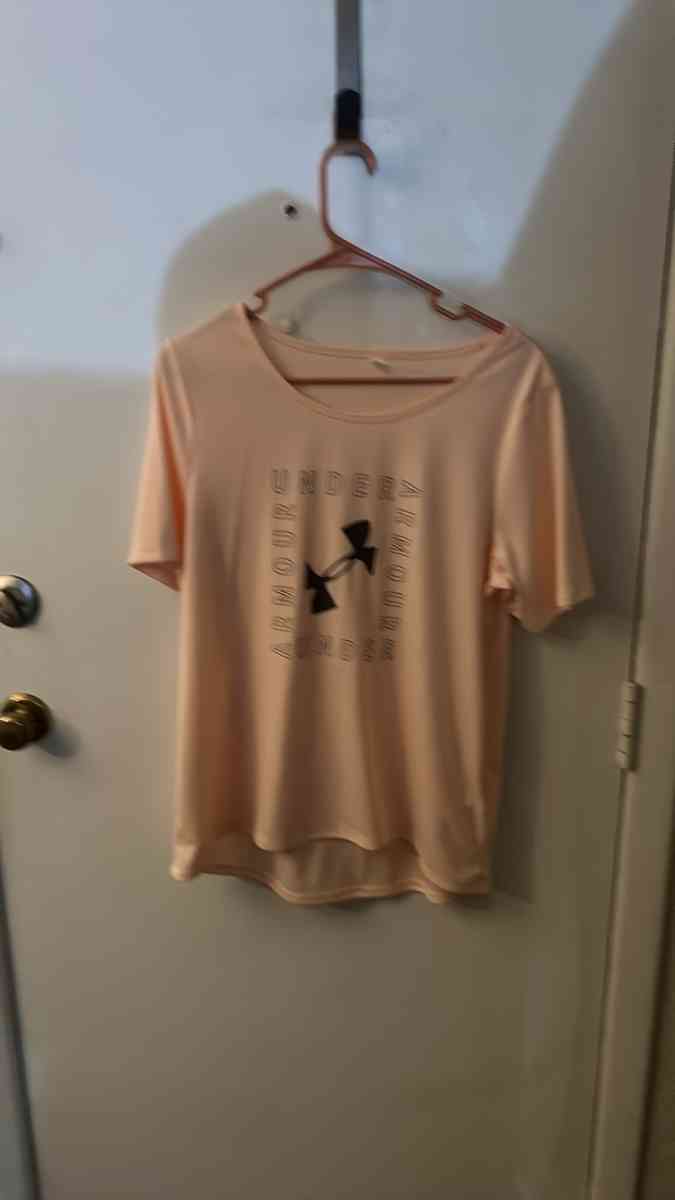 Under Armour Womens Loose Crew Neck UPF Heat Gear Size Large