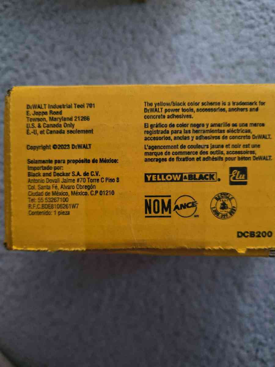 DEWALT DCB200 30 Ah 20V LiIon Premium Battery