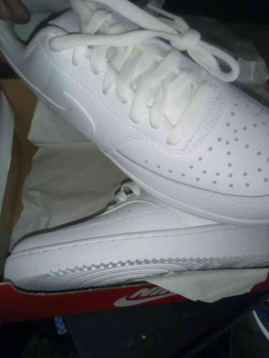 all white Nike Court womens size 8