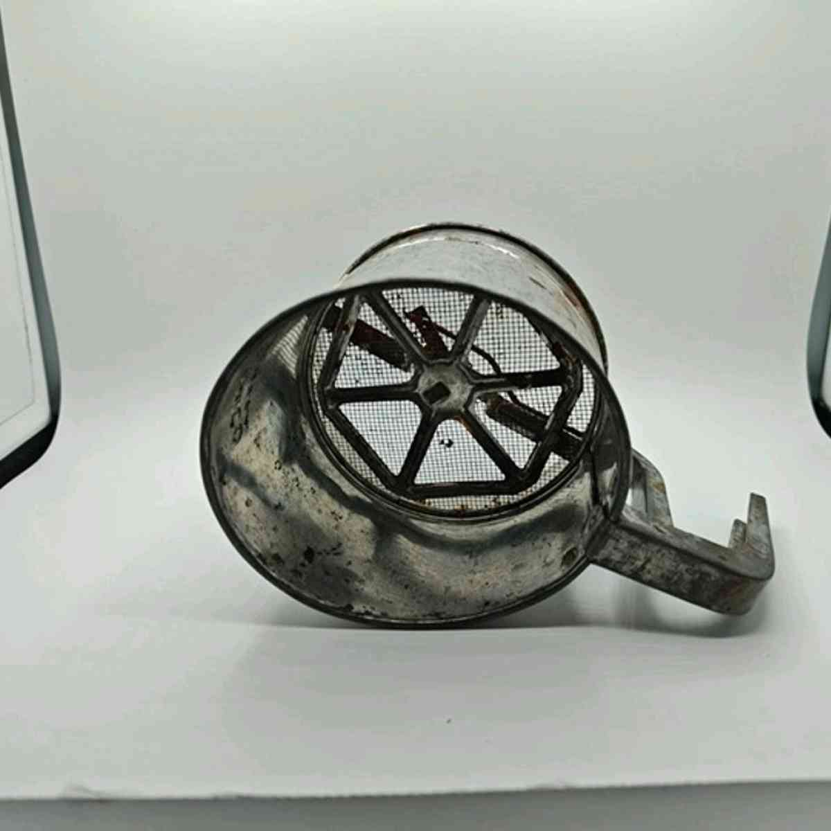 Vintage Bromco Flour Sifter kitchen Squeeze Handle farmhouse