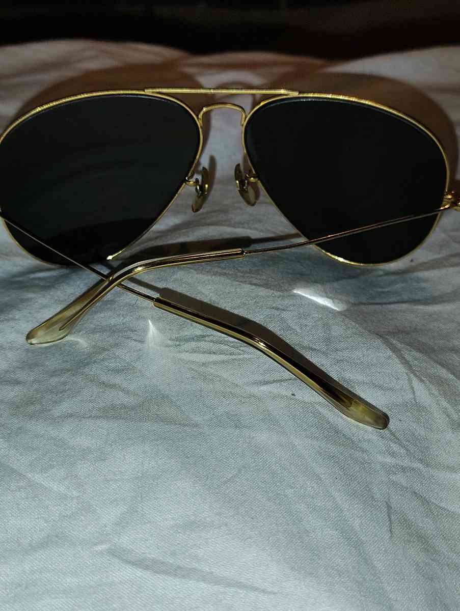 rayban Aviator Gold sunglasses