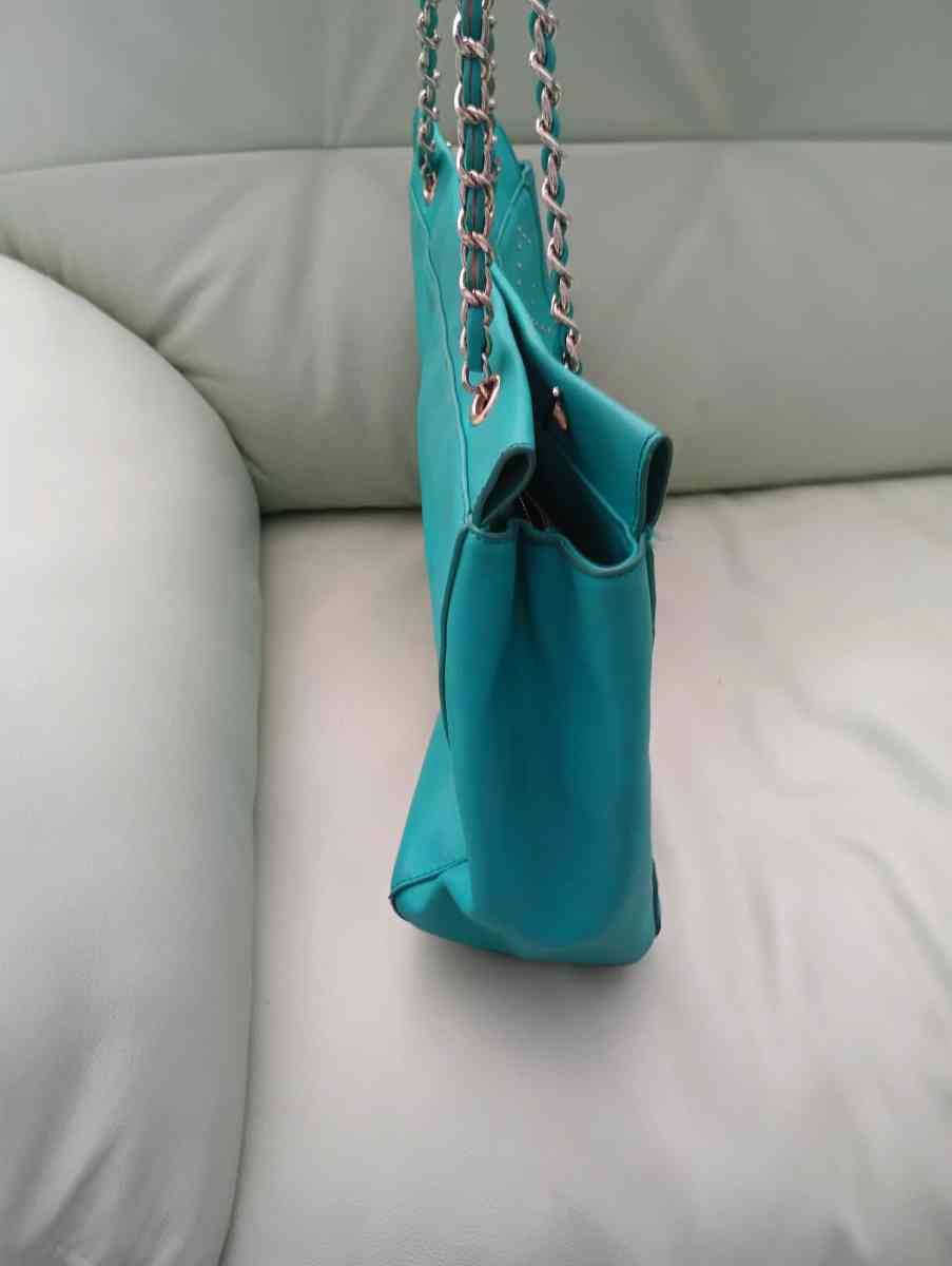 BEBE TOTE TURQUOISE BLUE