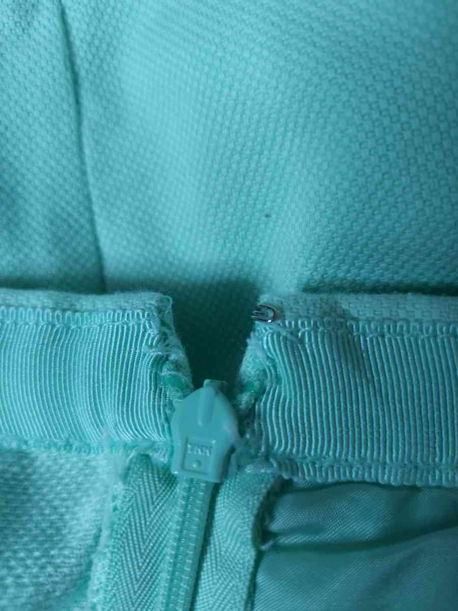 J Crew Mint Green Pleated Pique Cotton Shorts Size 2 Flaw