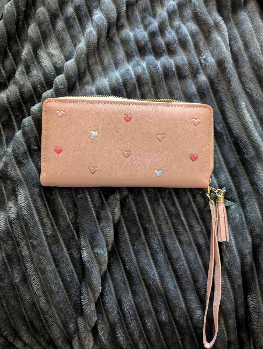 BRAND NEW WALLET