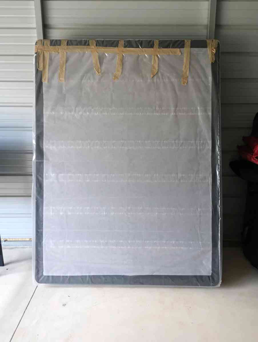 Metal Queen Size Bedframe With Box Spring