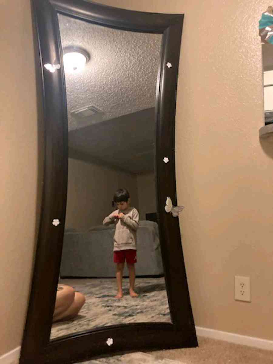 floor mirror