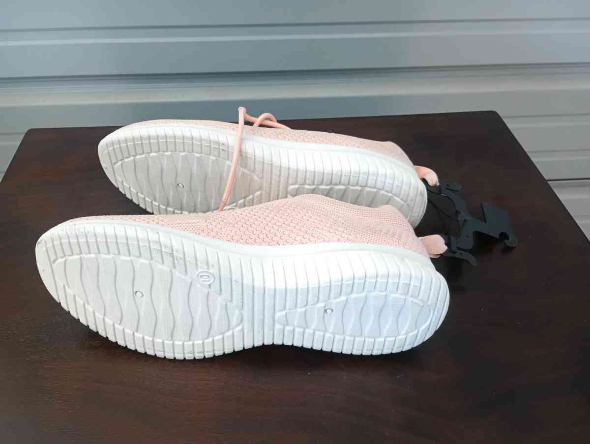 Pro player size 10 shoes for women