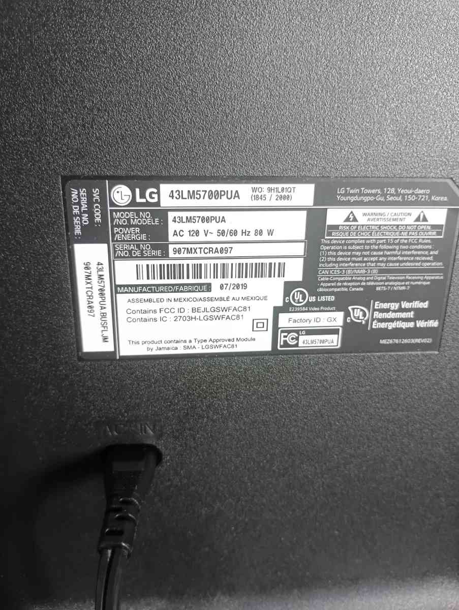 LG  43 Smart Tv  Model 43LM5700PUA