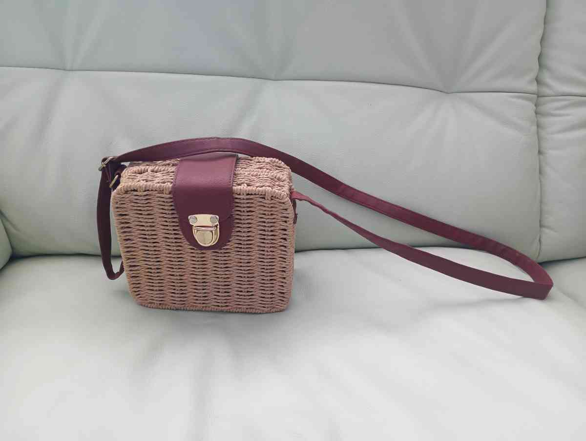 Square crossbody bag