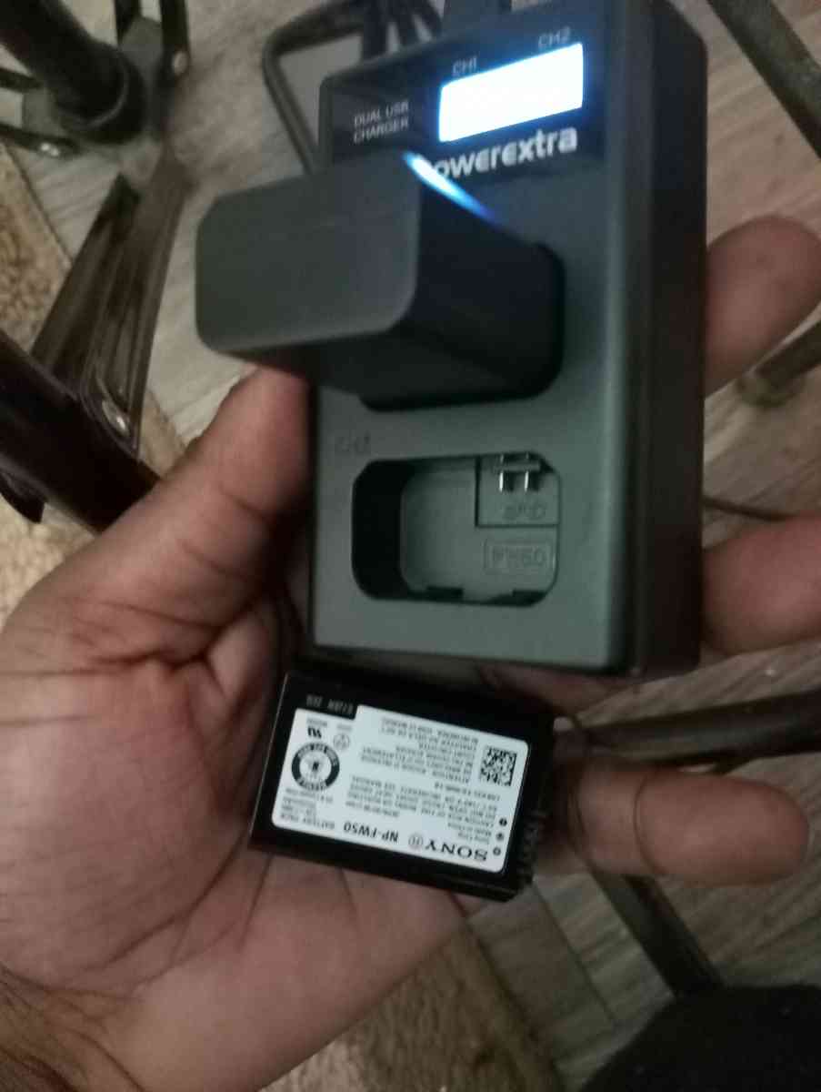 Sony Alpha a6000 Body  Lens