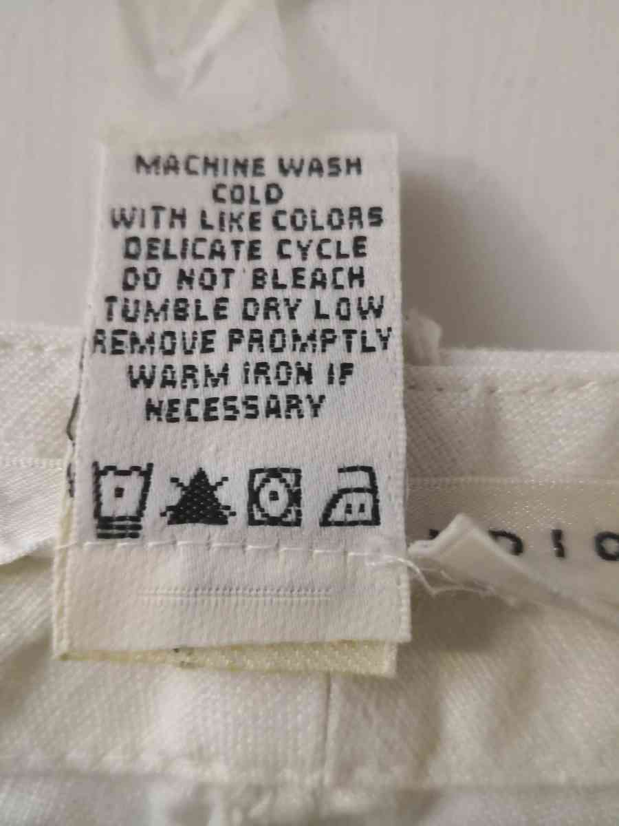 Max Studio White Linen Shorts Size 4