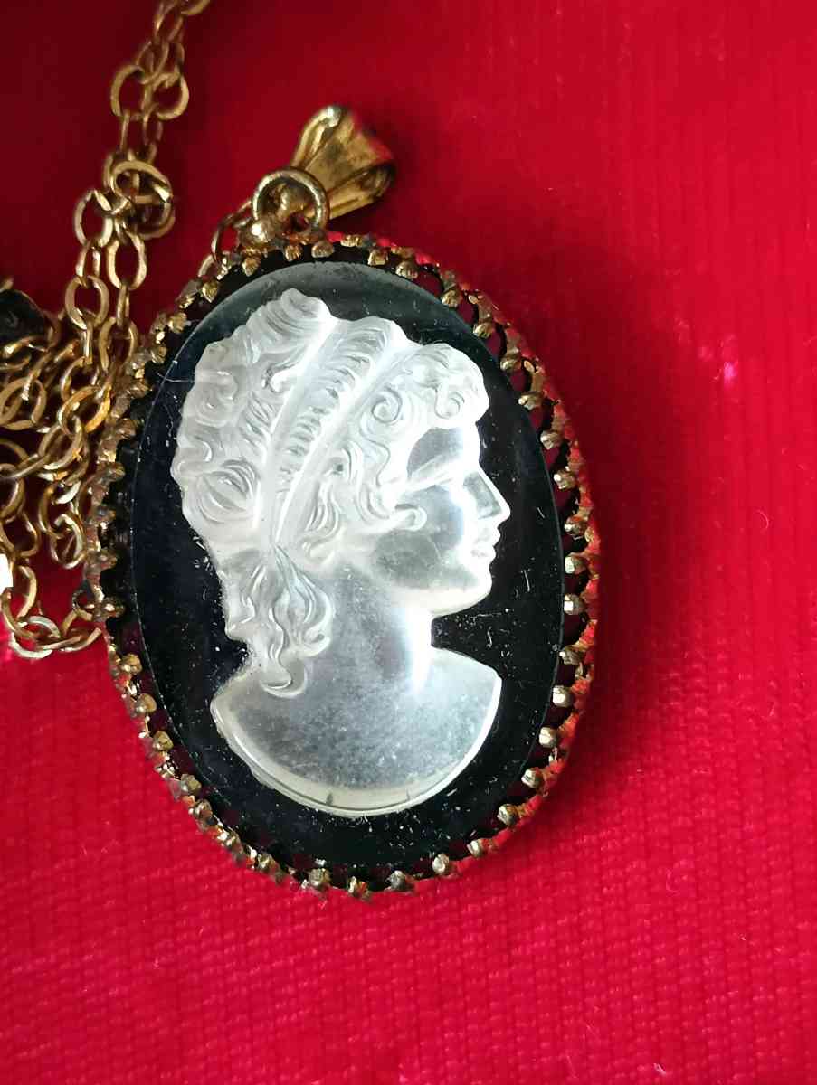 Alaska black diamond necklace and earrings