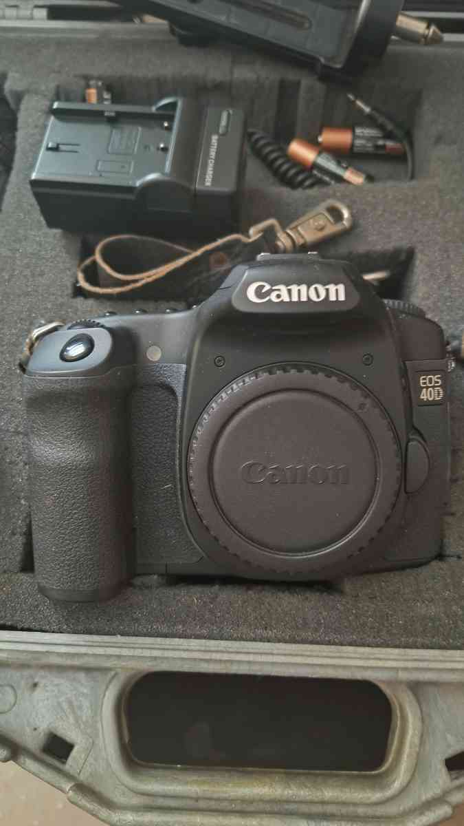 CANNON DIGITAL CAMERA