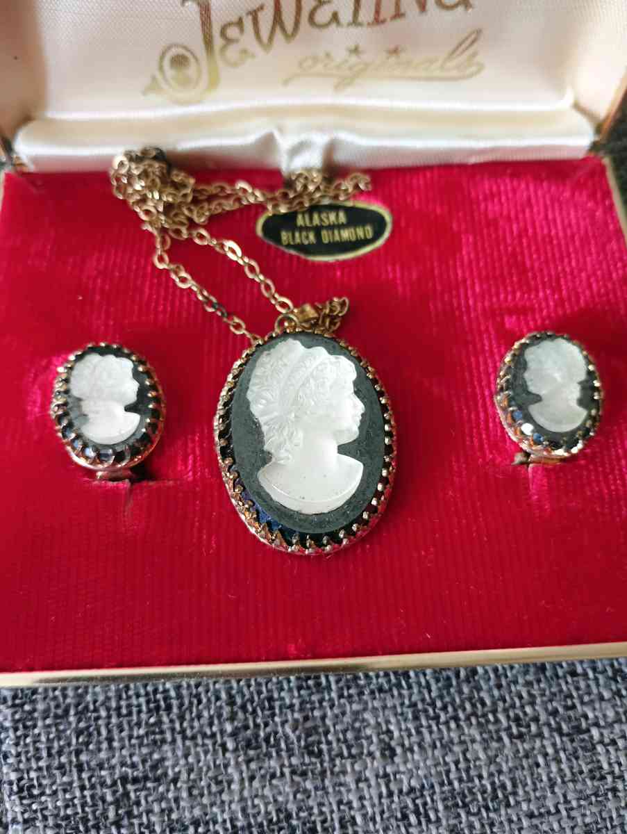 Alaska black diamond necklace and earrings