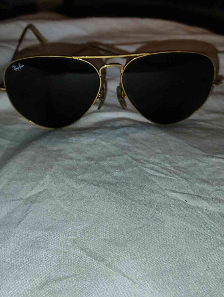 rayban Aviator Gold sunglasses