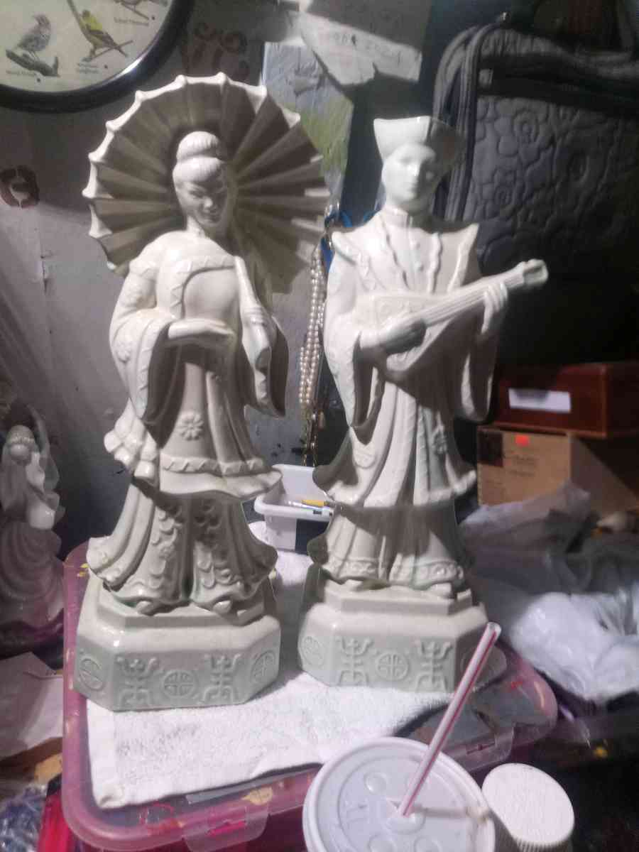 porcelain antique emperor and empress
