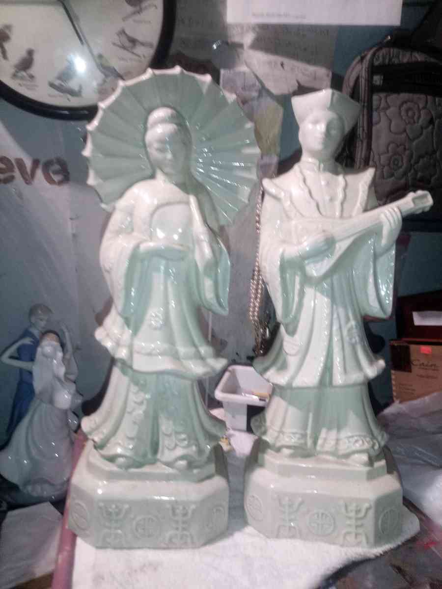 porcelain antique emperor and empress
