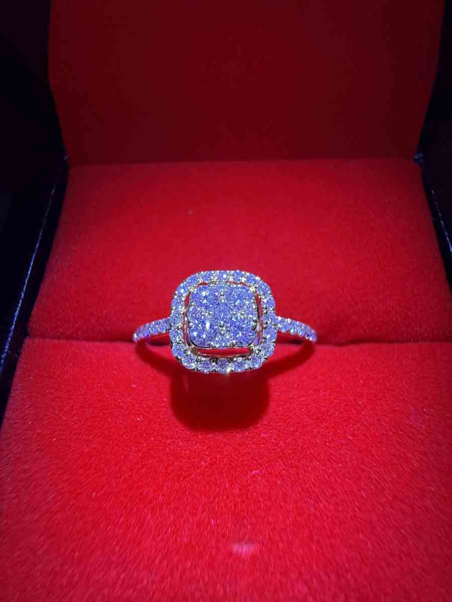 18k gold engagement ring