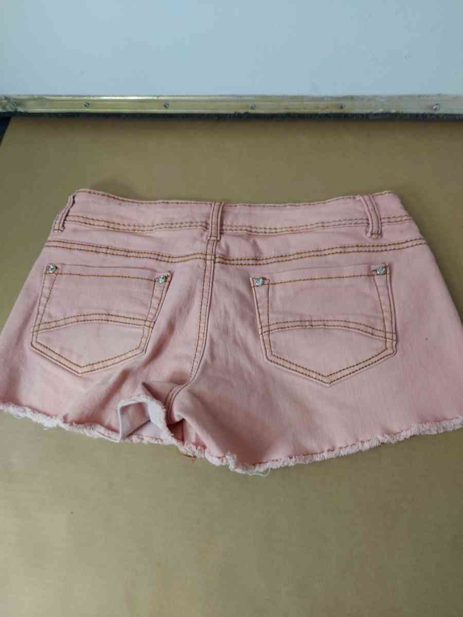 RUE 21 Mauve Jean Short Size 9