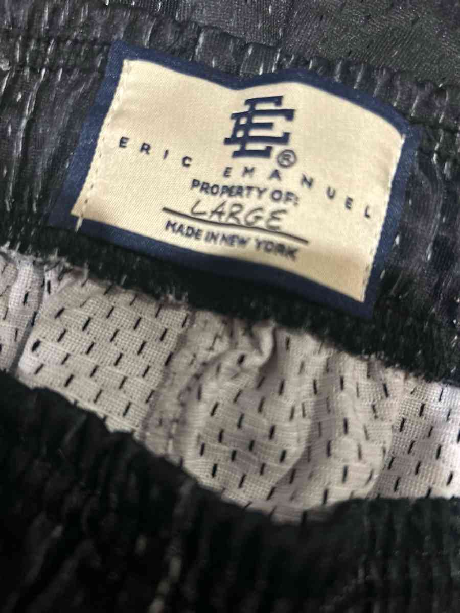 SIZE LARGE SHORTS FOR MEN send me offers