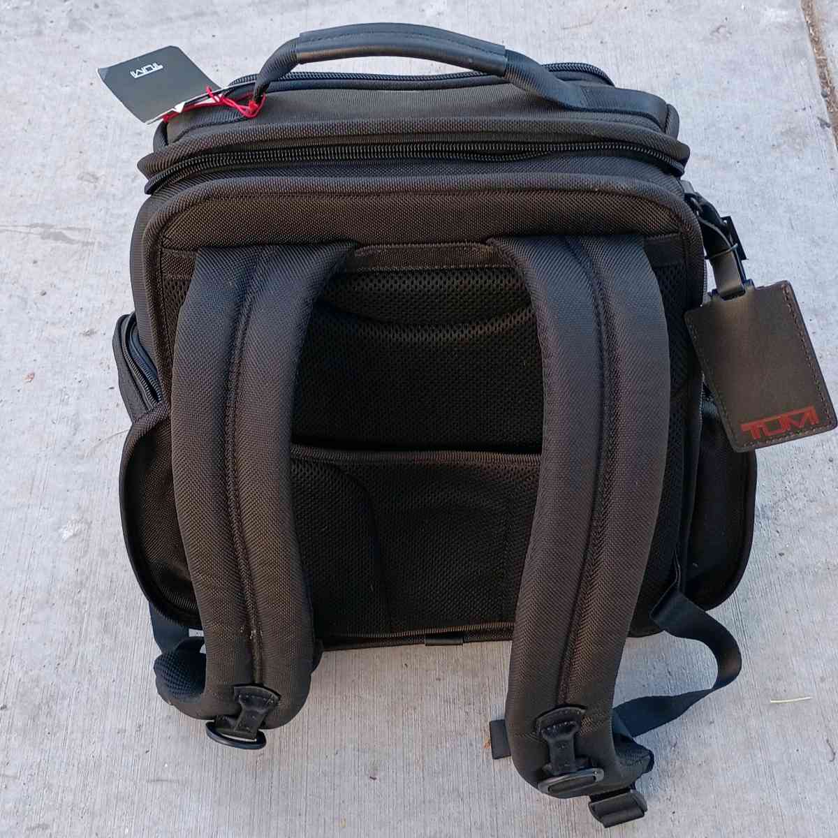 TUMI Alpha 3 Black Compact Laptop Brief Pack