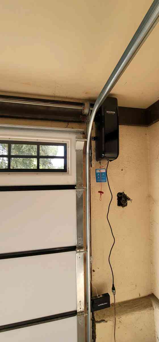 REPAIRS GARAGE DOORS