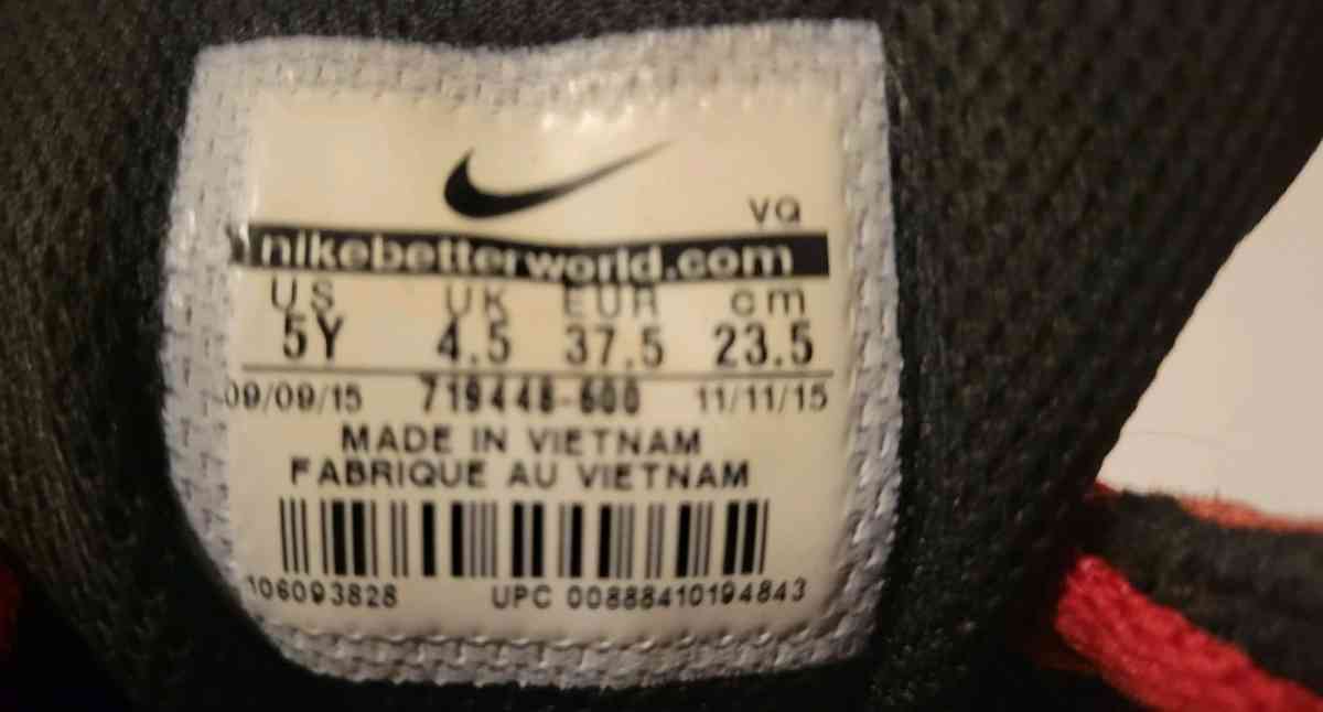 Size5Y Niki red seude sneakers