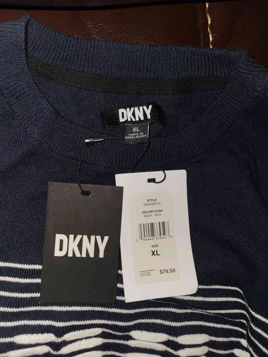 Lightweight XL DKNY Summer Sweater