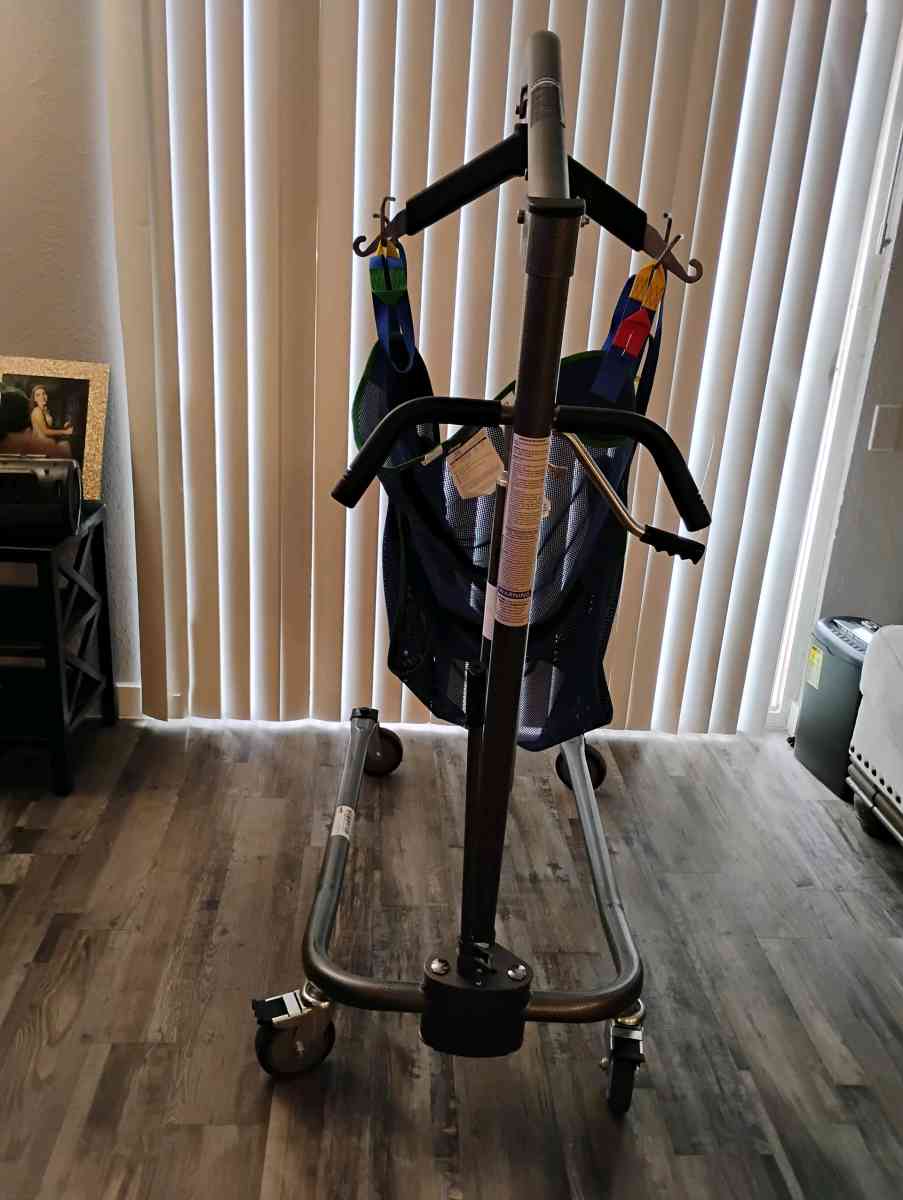 Hydraulic manual patient lift