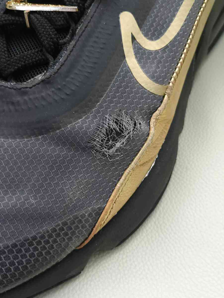 Nike Air Max 2090 Black Metallic Gold size 125 for men