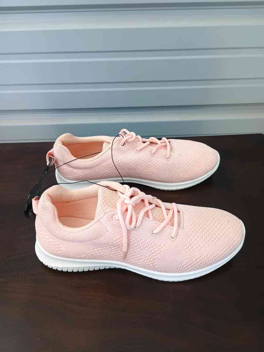 Pro player size 10 shoes for women