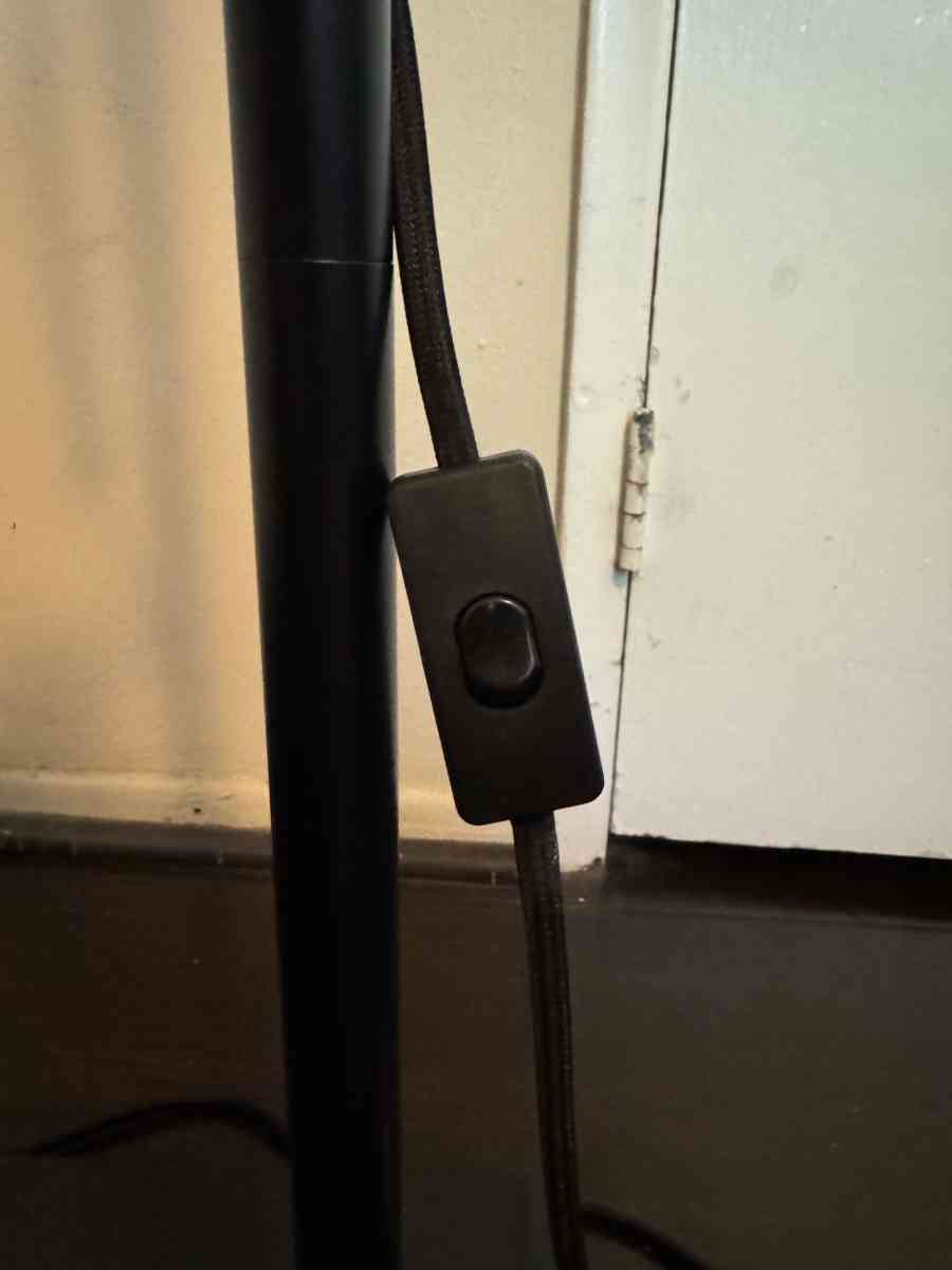 72 in Classic Black MidCentury Modern Lamp