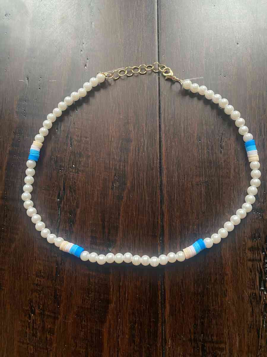 pearly beach necklace