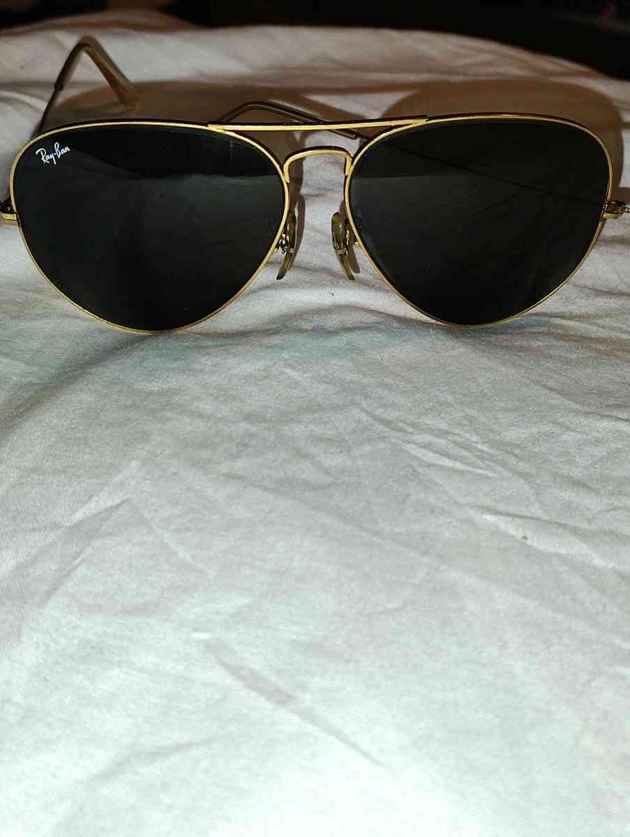 rayban Aviator Gold sunglasses