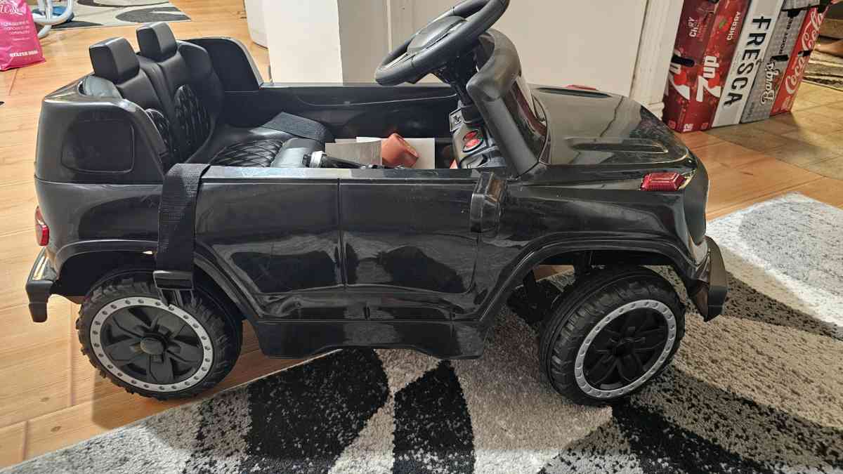 kids drive motorized car