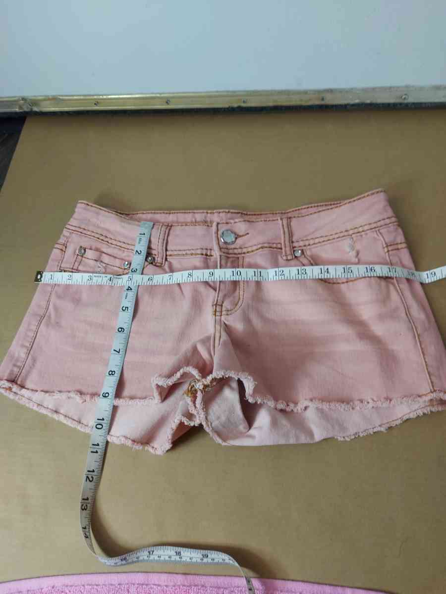 RUE 21 Mauve Jean Short Size 9