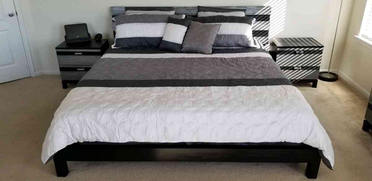 BlackGray all wood 8 Pc King Panel Bed Mattress Included