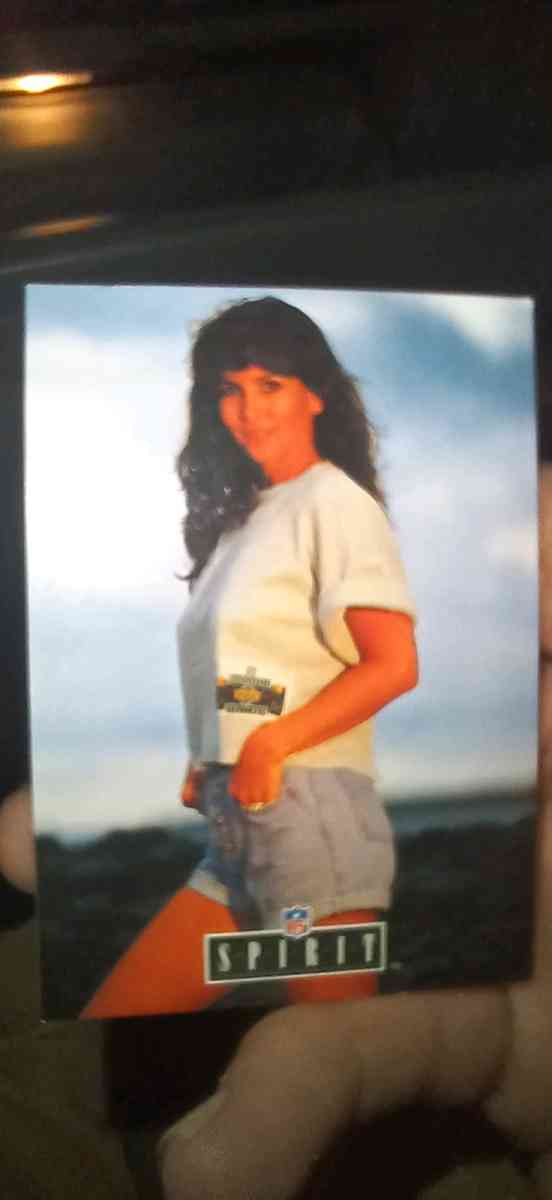 VinnyTestaverdes wifes trading card