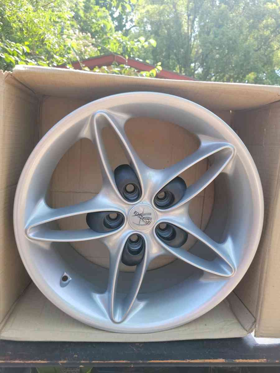 4 brand new wheels Excess XS