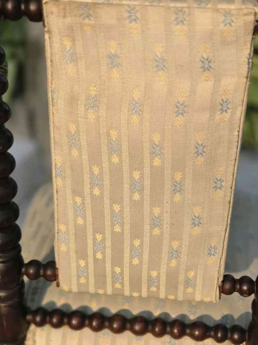 Antique Victorian Bobbin Chair  Classic Turned Spindle Desig